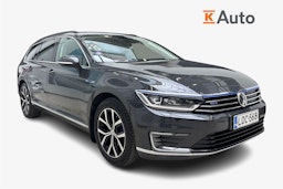 harmaa Volkswagen Passat 2017 kuva 1.