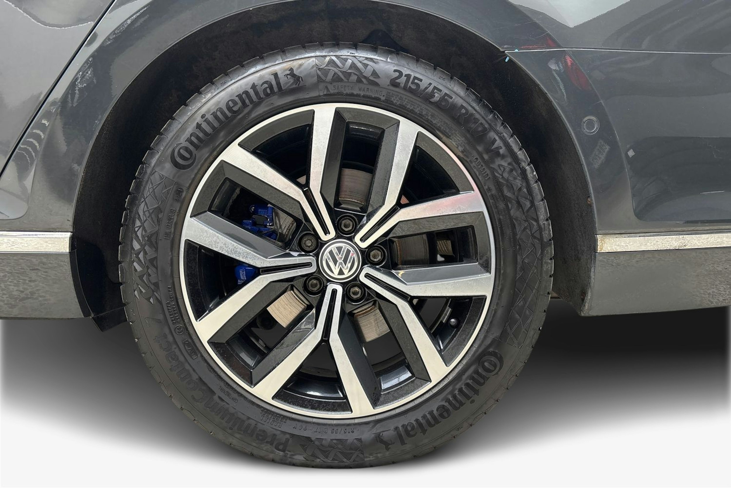 harmaa Volkswagen Passat 2017 kuva 9.