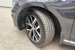 harmaa Volkswagen Passat 2017 kuva 10.