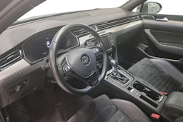 sininen Volkswagen Passat 2017 kuva 3.
