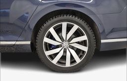 sininen Volkswagen Passat 2017 kuva 9.