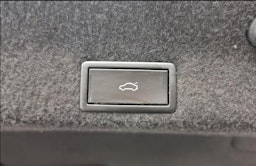 sininen Volkswagen Passat 2017 kuva 13.