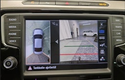 sininen Volkswagen Passat 2017 kuva 16.