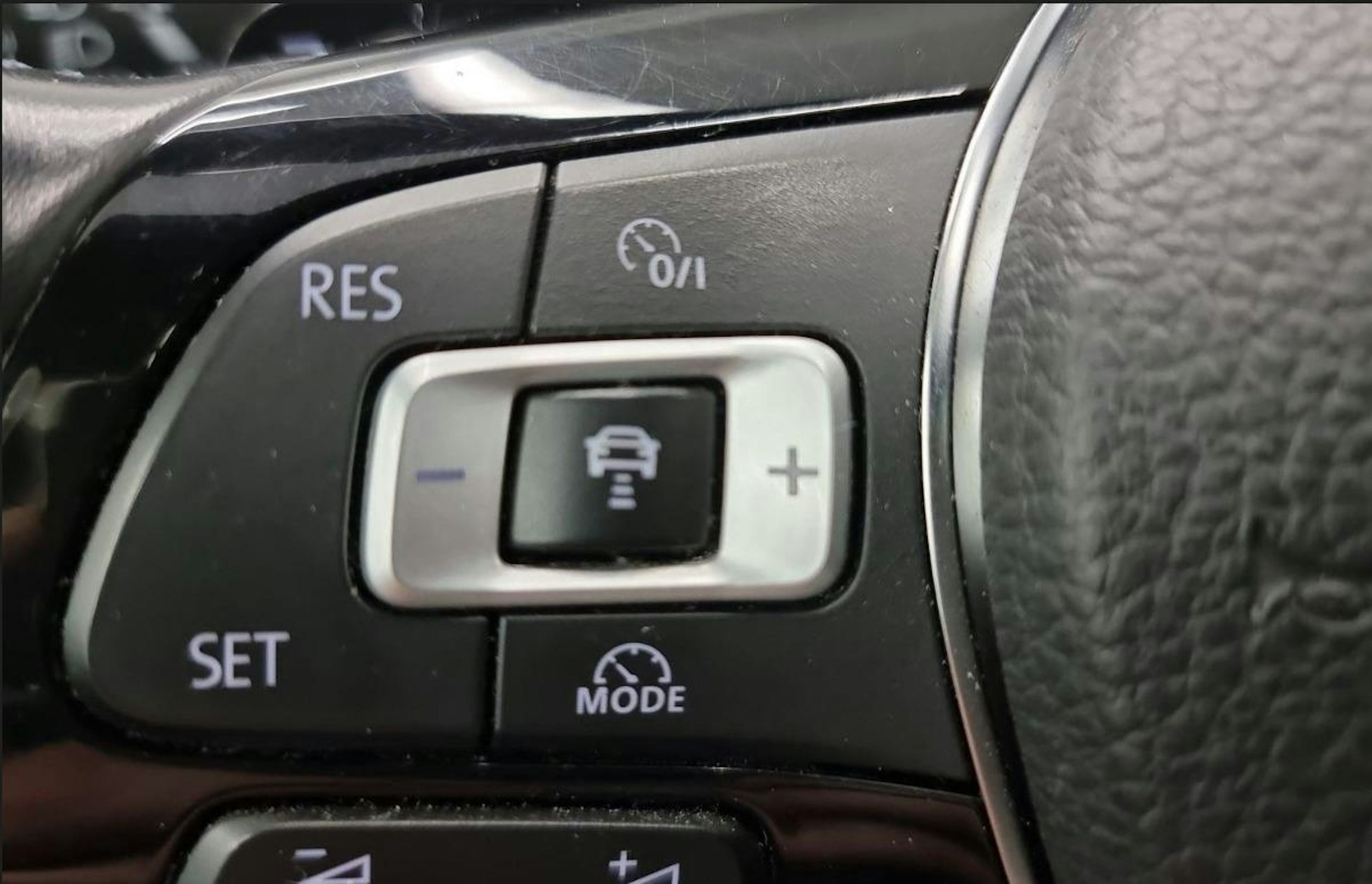 sininen Volkswagen Passat 2017 kuva 19.