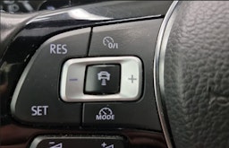 sininen Volkswagen Passat 2017 kuva 19.