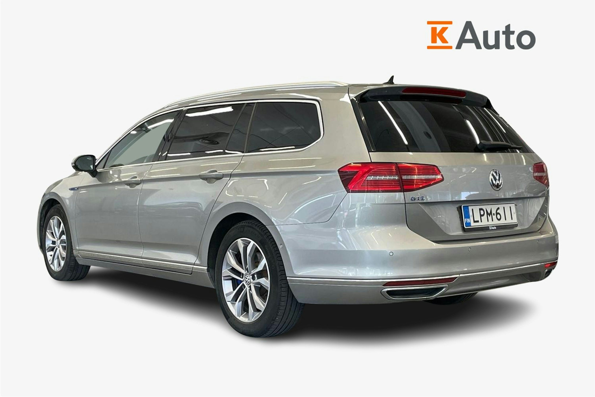 met. harmaa Volkswagen Passat 2017 kuva 2.
