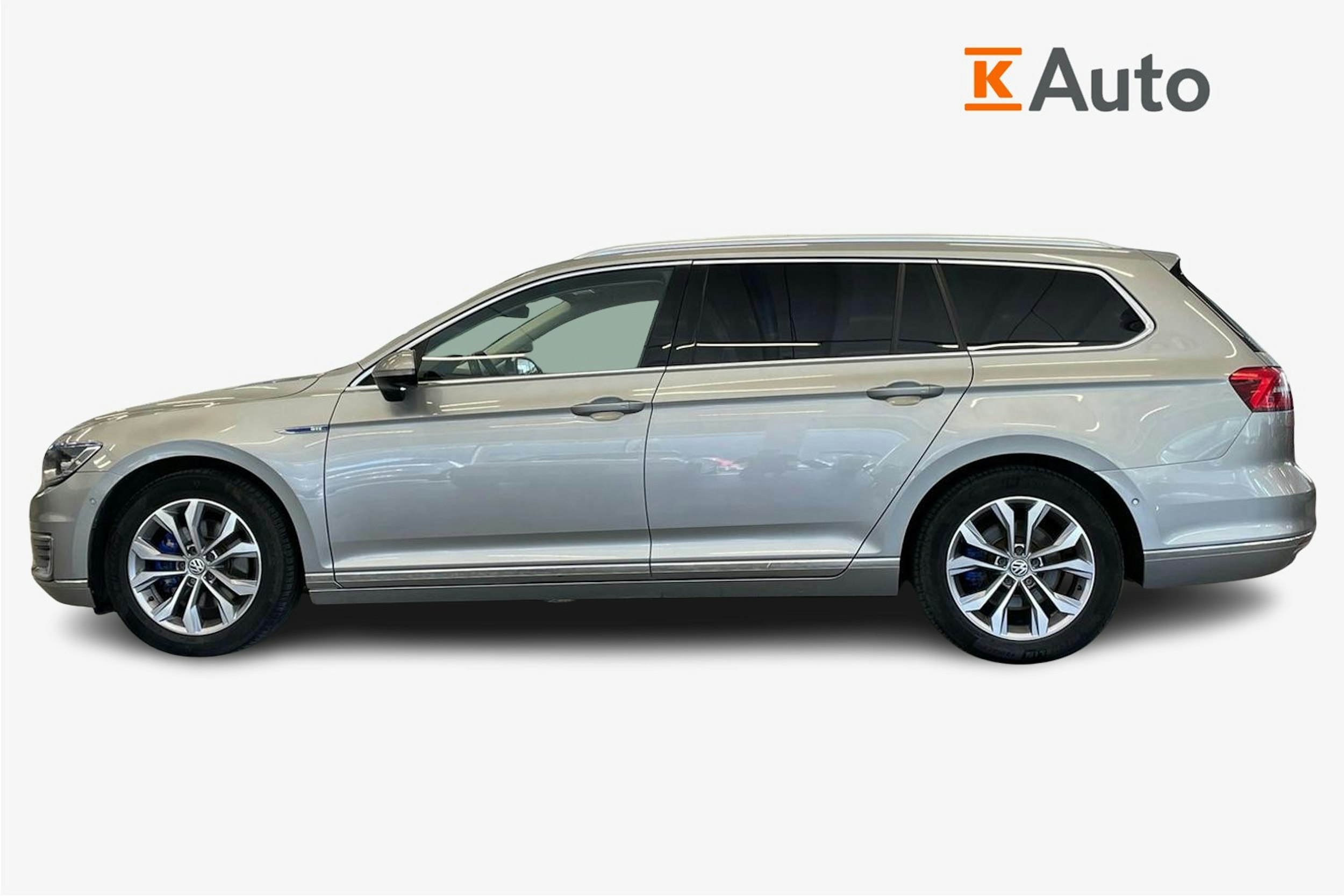 met. harmaa Volkswagen Passat 2017 kuva 5.