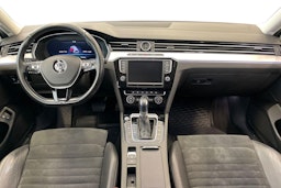 met. harmaa Volkswagen Passat 2017 kuva 7.