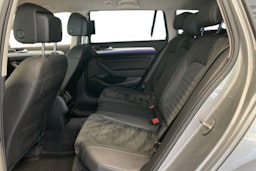 met. harmaa Volkswagen Passat 2017 kuva 8.