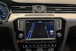 met. harmaa Volkswagen Passat 2017 kuva 20.