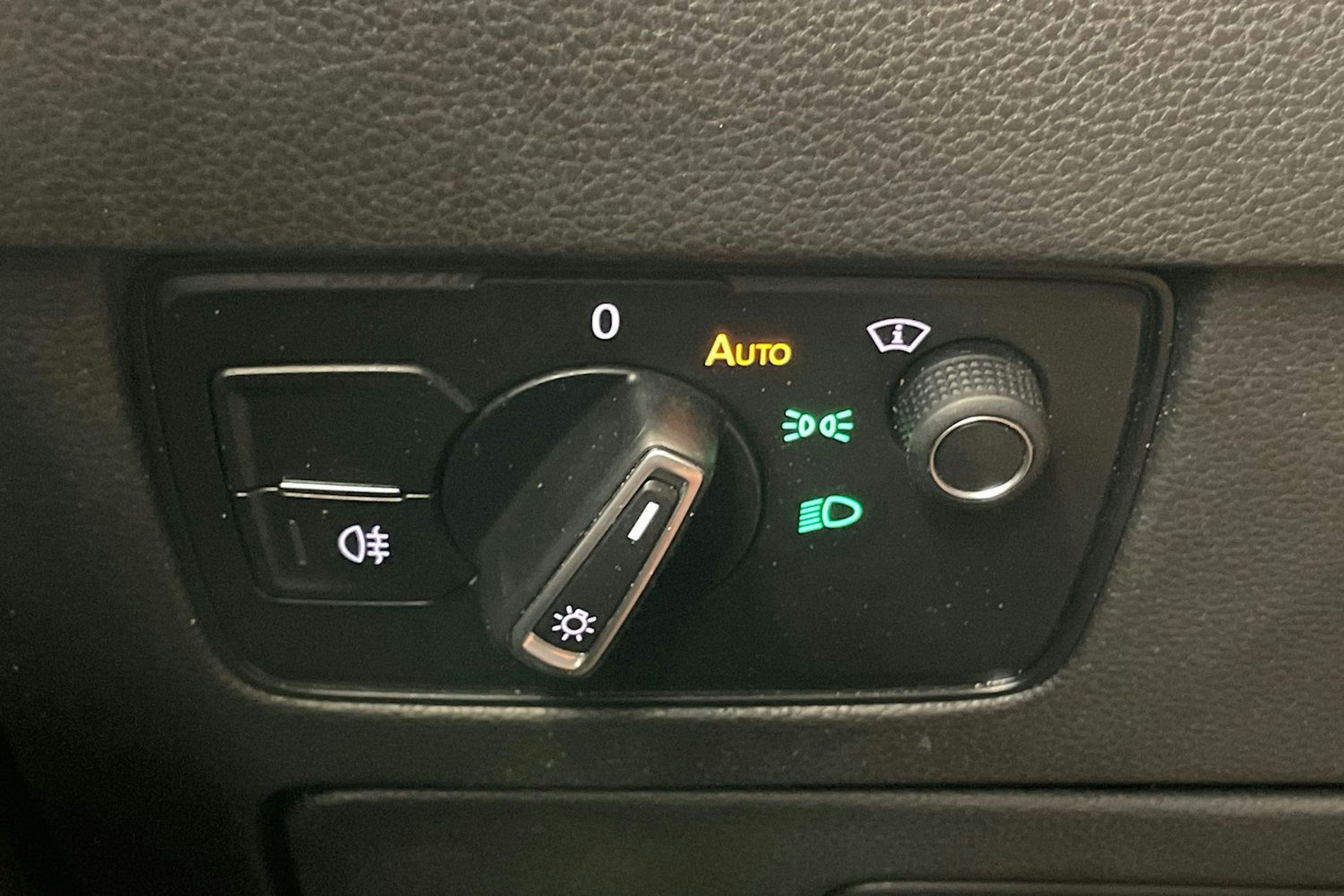 met. harmaa Volkswagen Passat 2017 kuva 21.