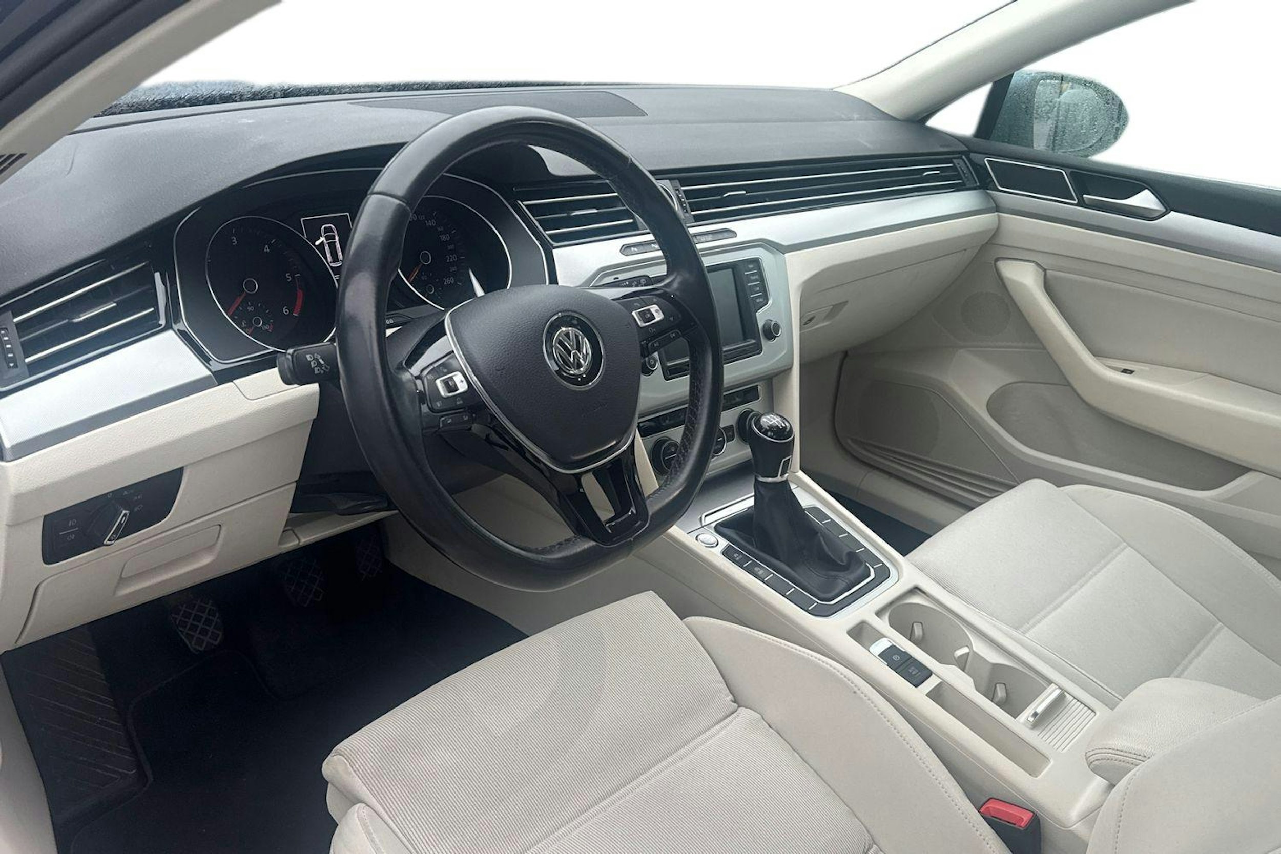 Sininen Volkswagen PASSAT 2017 kuva 3.