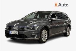 harmaa Volkswagen Passat 2017 kuva 1.