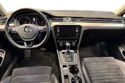 musta Volkswagen Passat 2017 kuva 9.