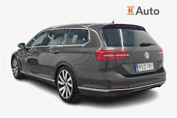 ruskea (beige) Volkswagen Passat 2017 kuva 2.