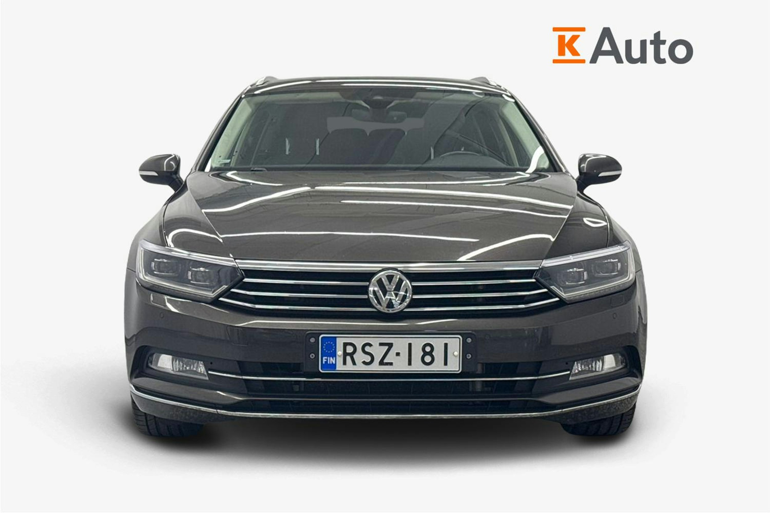 ruskea (beige) Volkswagen Passat 2017 kuva 5.