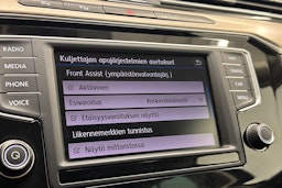 ruskea (beige) Volkswagen Passat 2017 kuva 26.