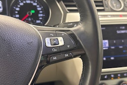 Musta Volkswagen PASSAT 2018 kuva 16.