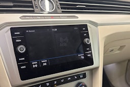 Musta Volkswagen PASSAT 2018 kuva 19.