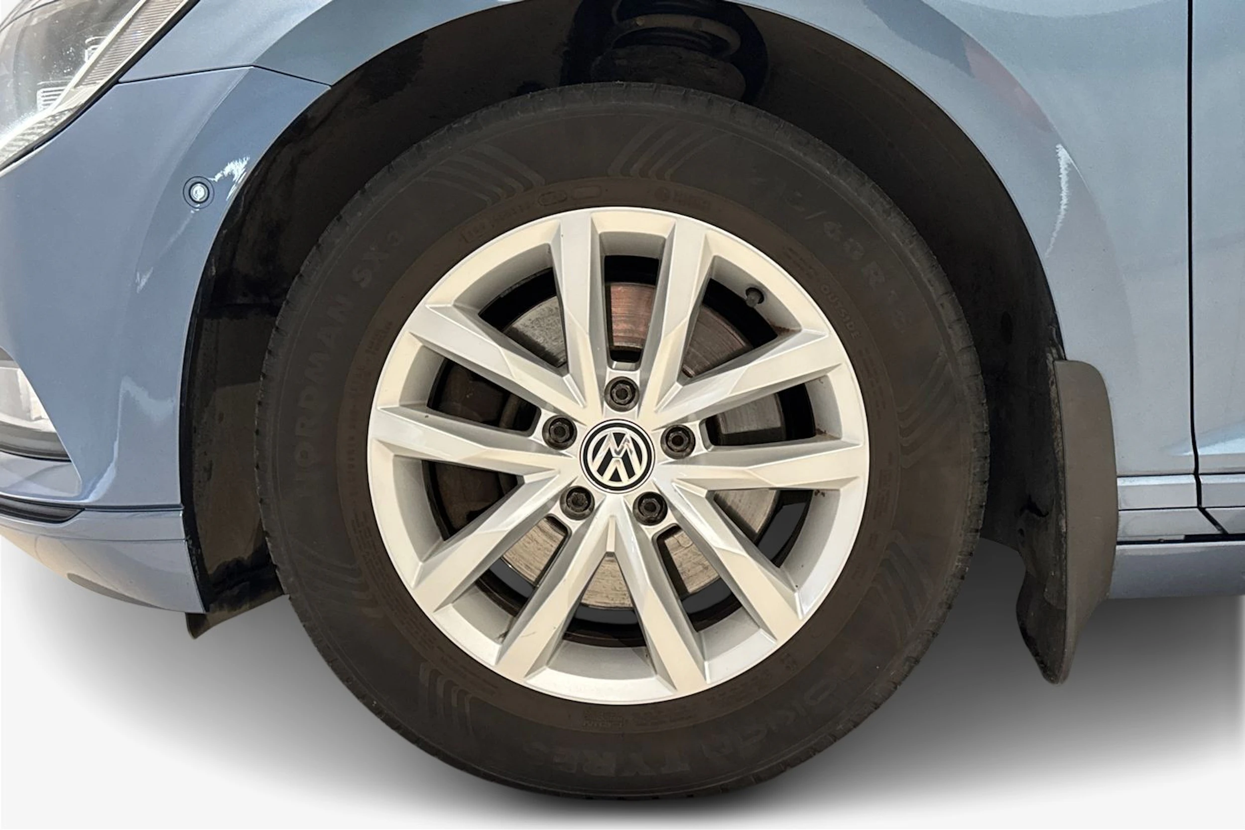 met. sininen Volkswagen Passat 2018 kuva 12.