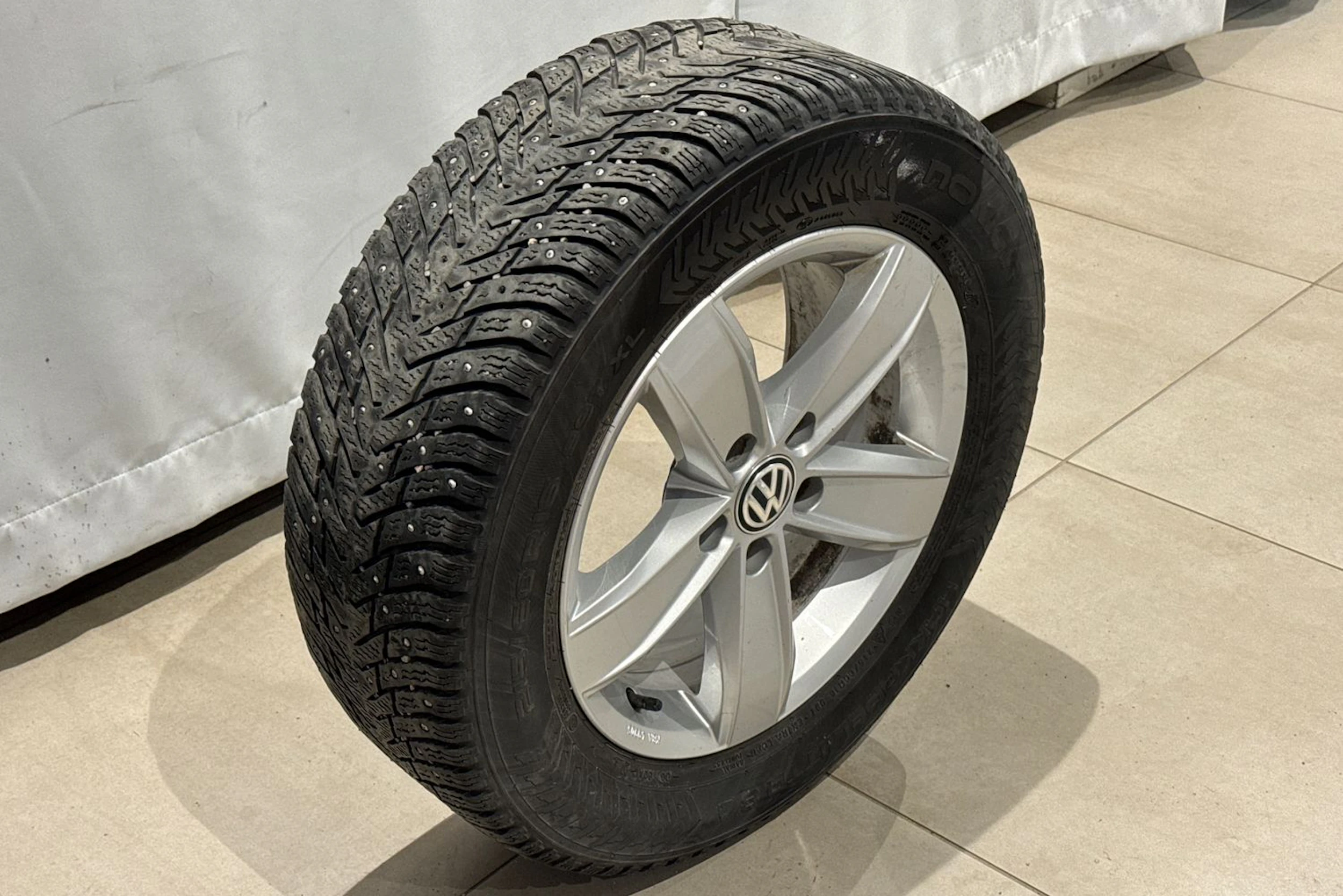 met. sininen Volkswagen Passat 2018 kuva 15.