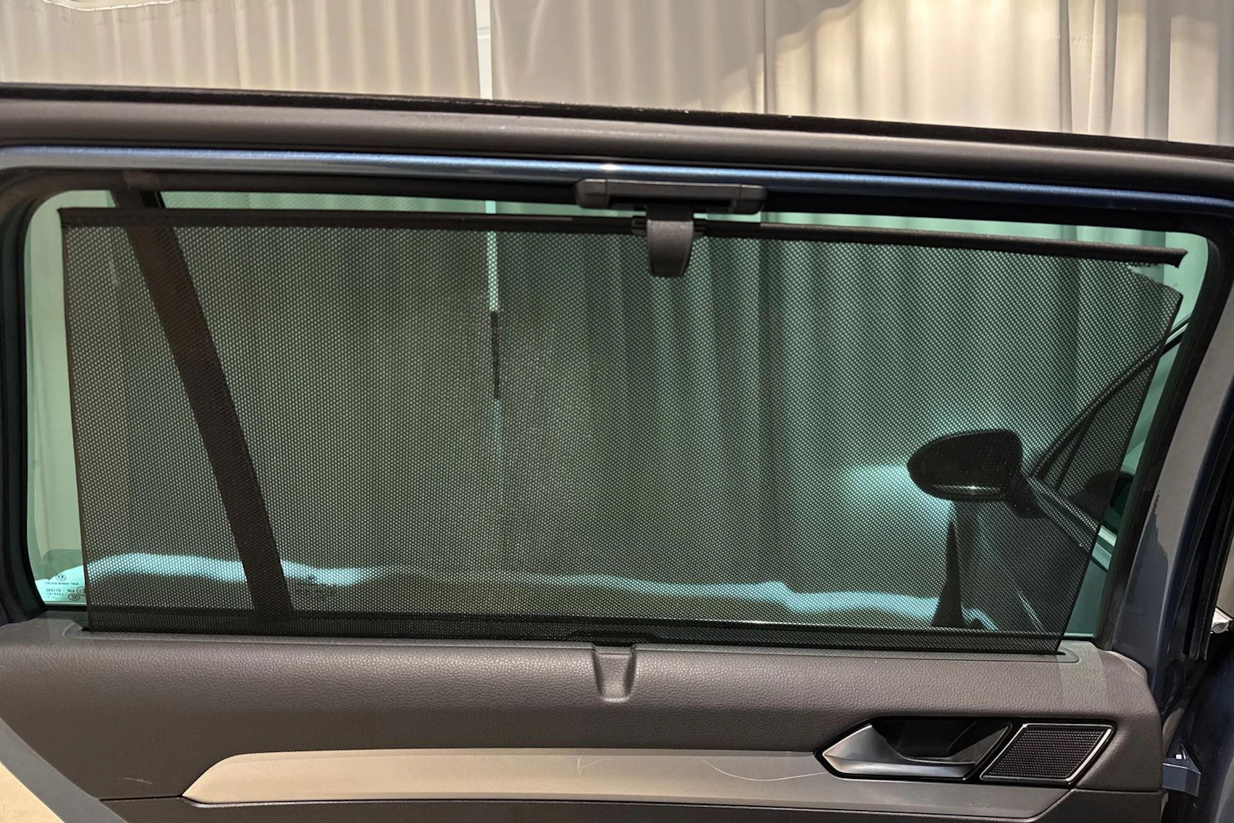 met. sininen Volkswagen Passat 2018 kuva 19.