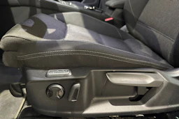 met. sininen Volkswagen Passat 2018 kuva 21.