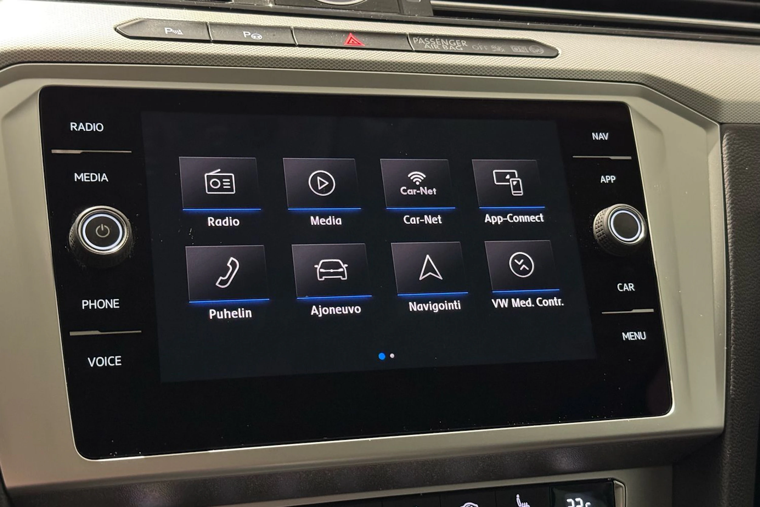 met. sininen Volkswagen Passat 2018 kuva 23.