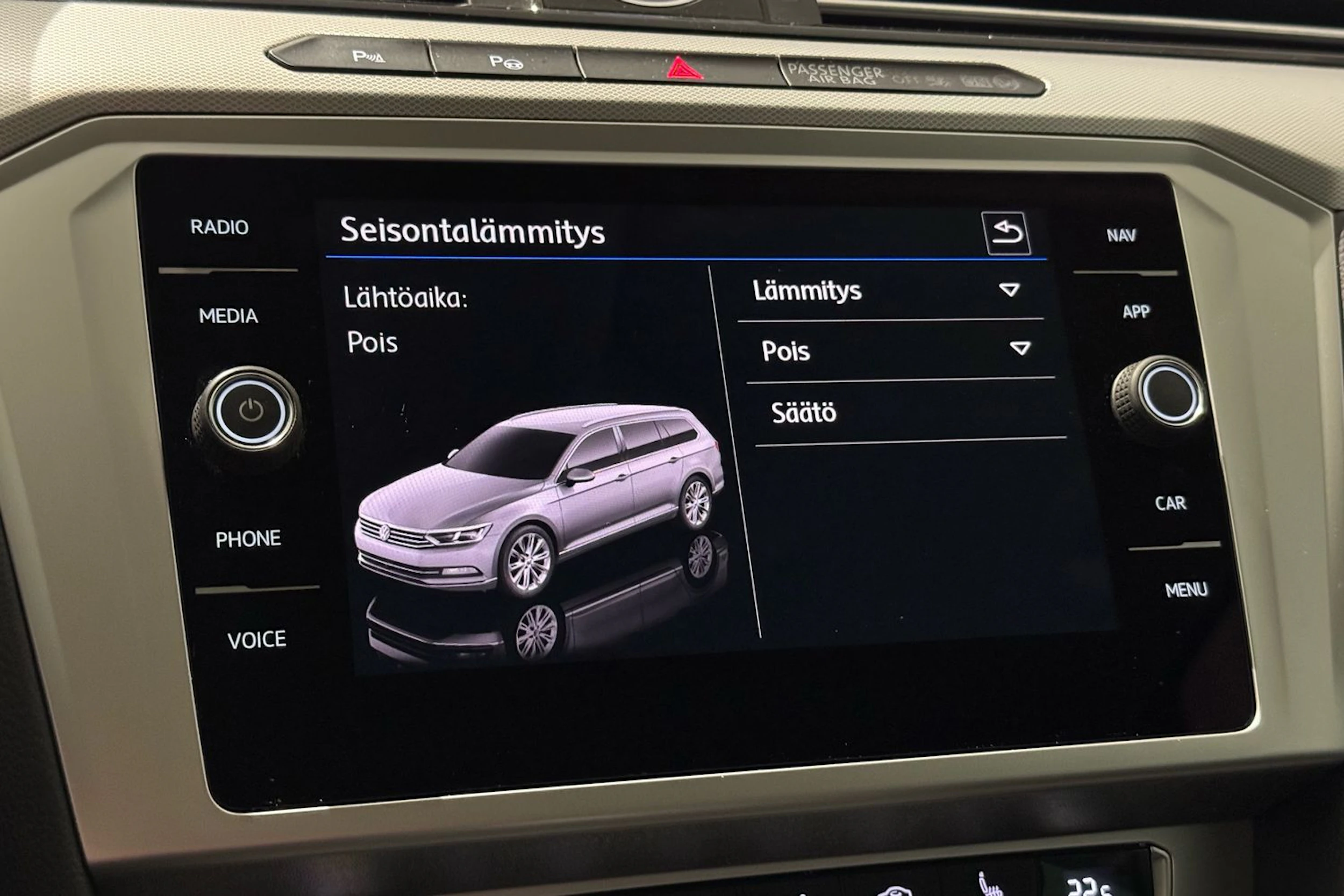 met. sininen Volkswagen Passat 2018 kuva 26.