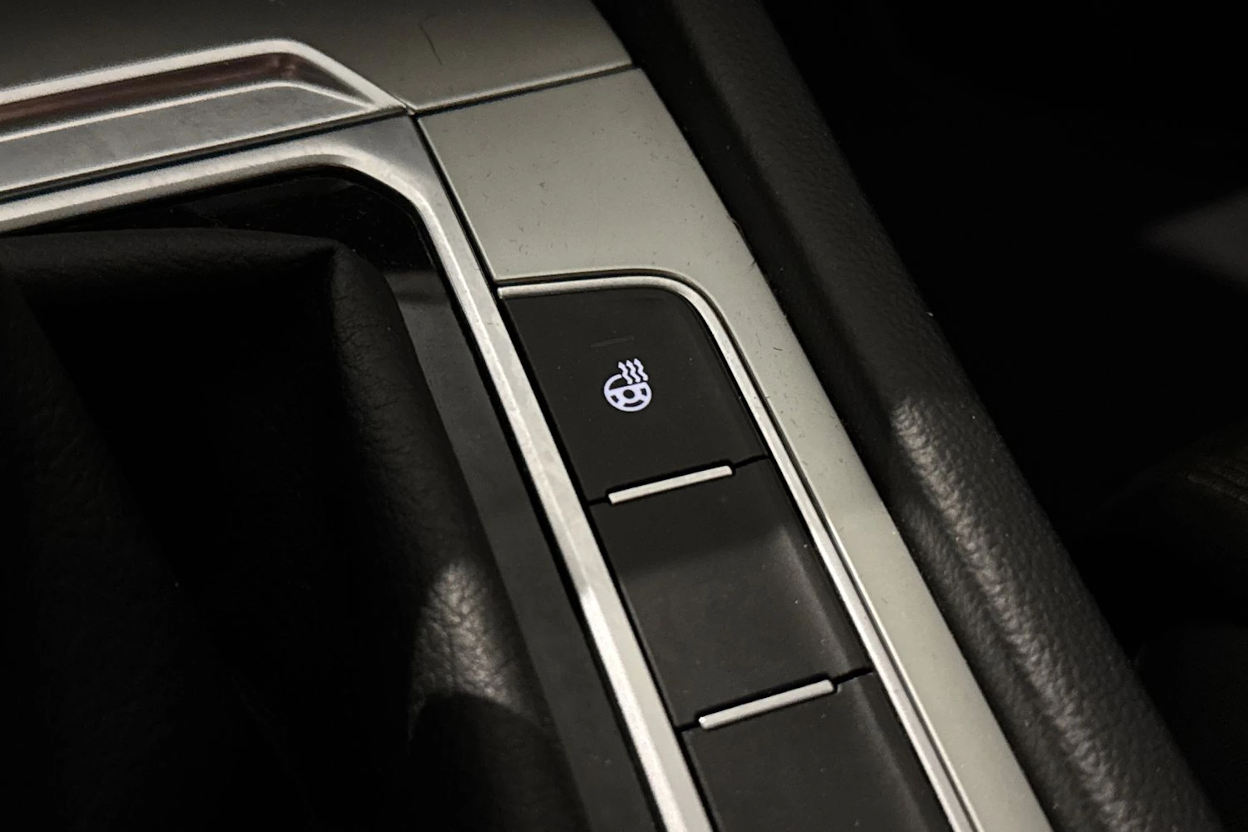 met. sininen Volkswagen Passat 2018 kuva 32.