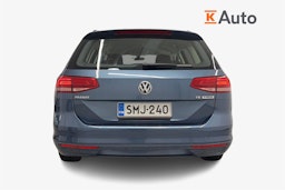 sininen Volkswagen Passat 2017 kuva 3.