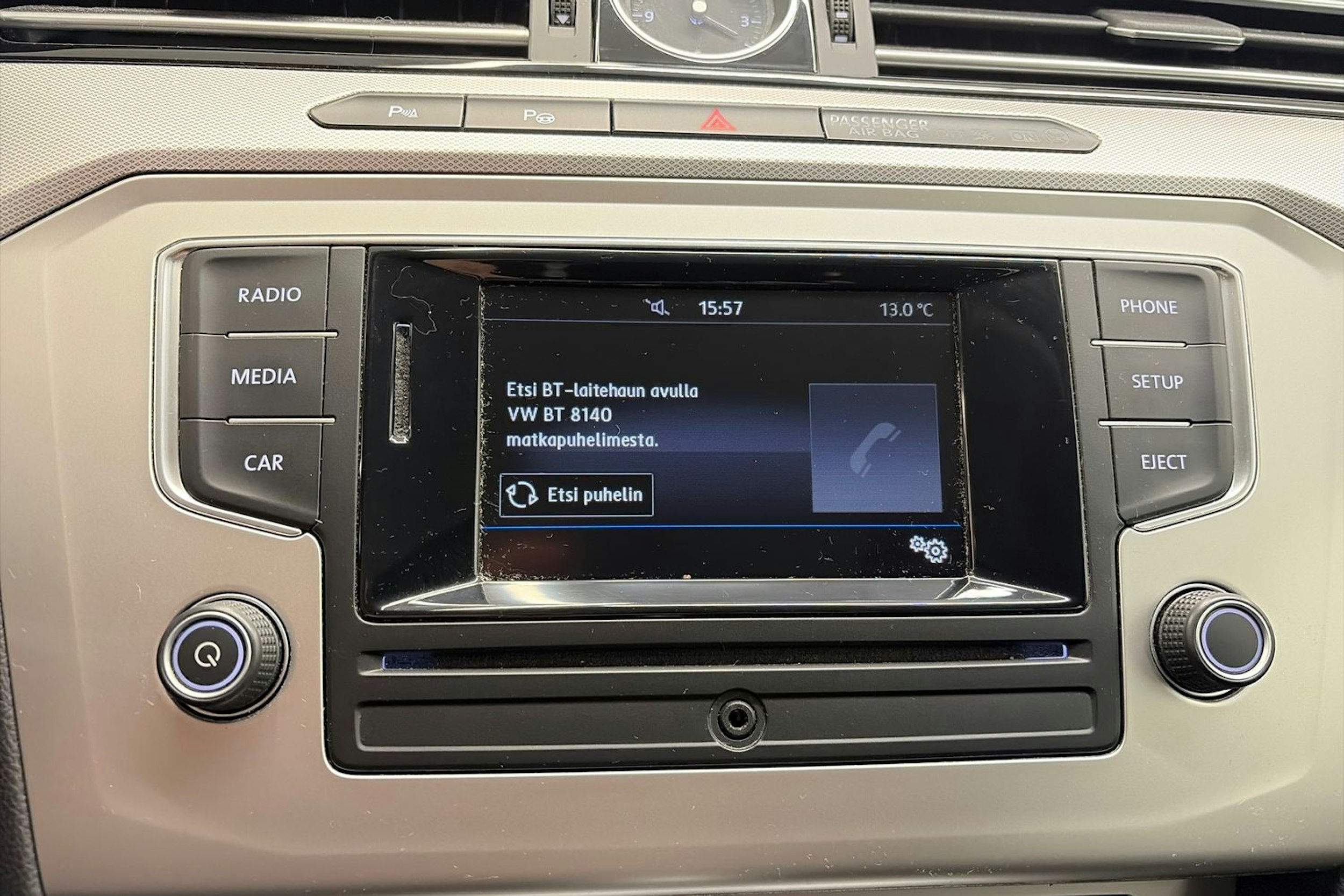 sininen Volkswagen Passat 2017 kuva 21.