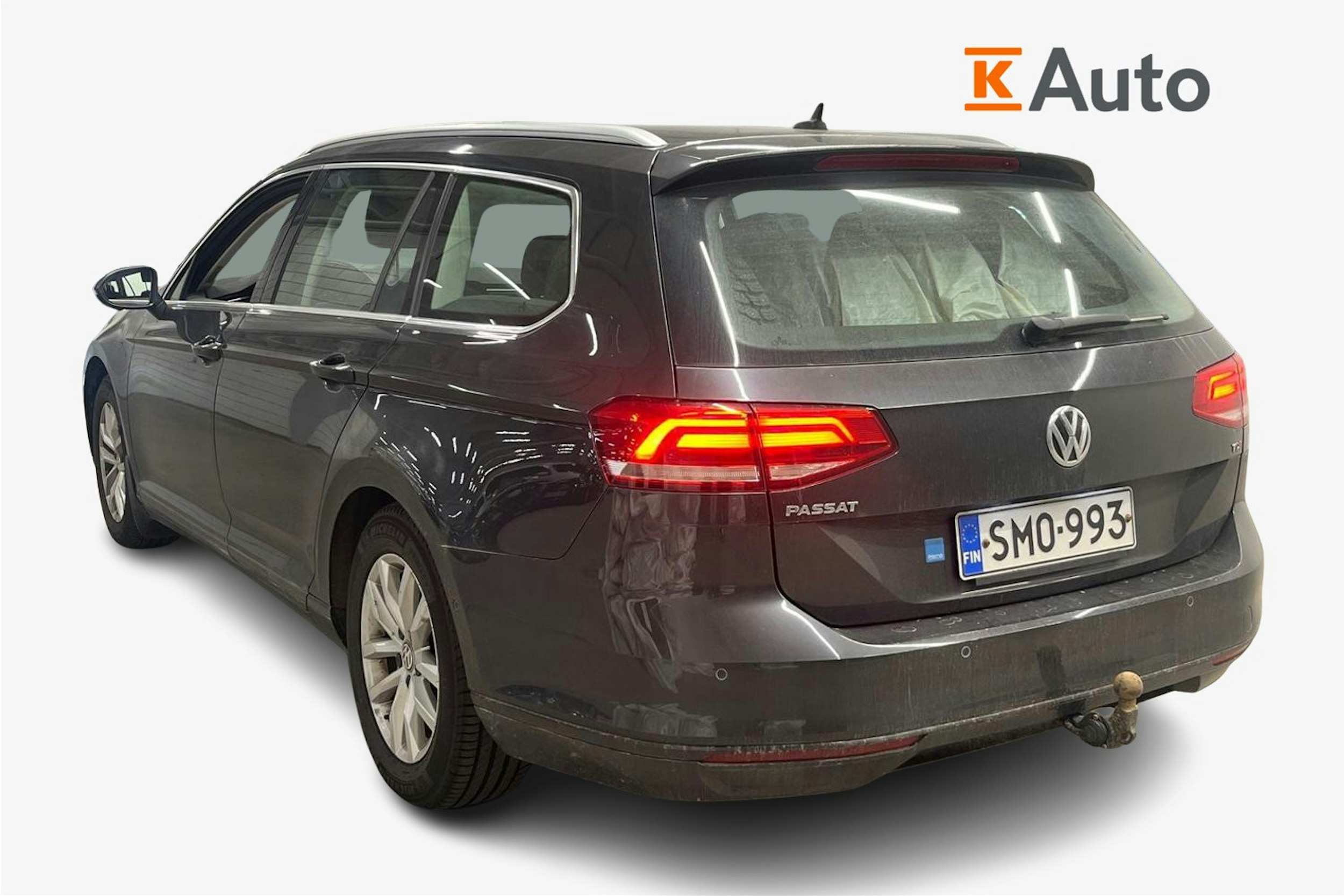 Harmaa Volkswagen PASSAT 2017 kuva 2.