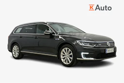 harmaa Volkswagen Passat 2018 kuva 1.