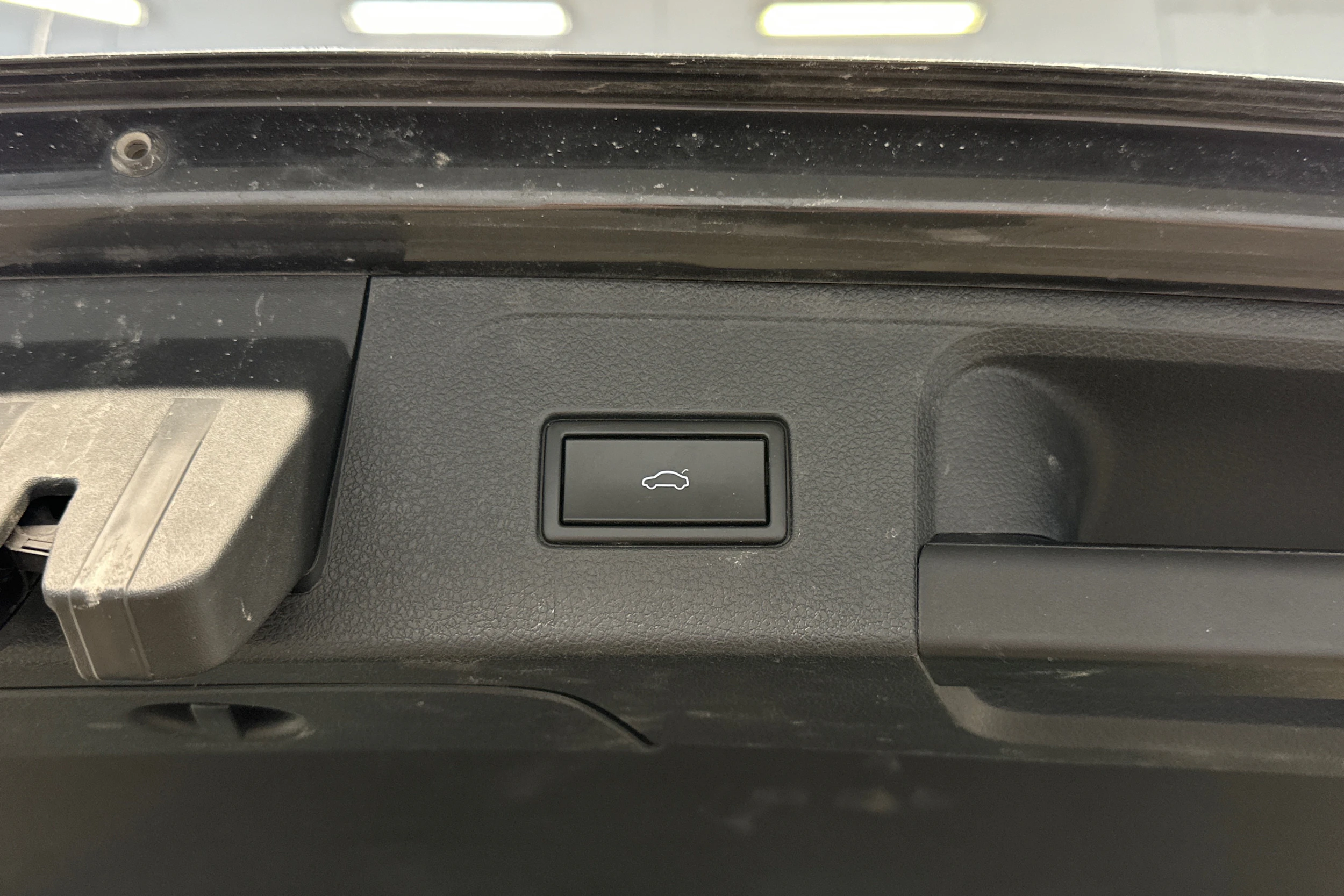 harmaa Volkswagen Passat 2018 kuva 5.