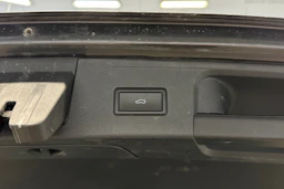 harmaa Volkswagen Passat 2018 kuva 5.