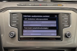 ruskea (beige) Volkswagen Passat 2017 kuva 19.