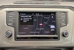 ruskea (beige) Volkswagen Passat 2017 kuva 20.