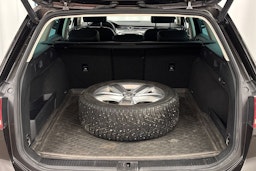 ruskea (beige) Volkswagen Passat 2017 kuva 22.
