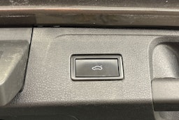 ruskea (beige) Volkswagen Passat 2017 kuva 23.