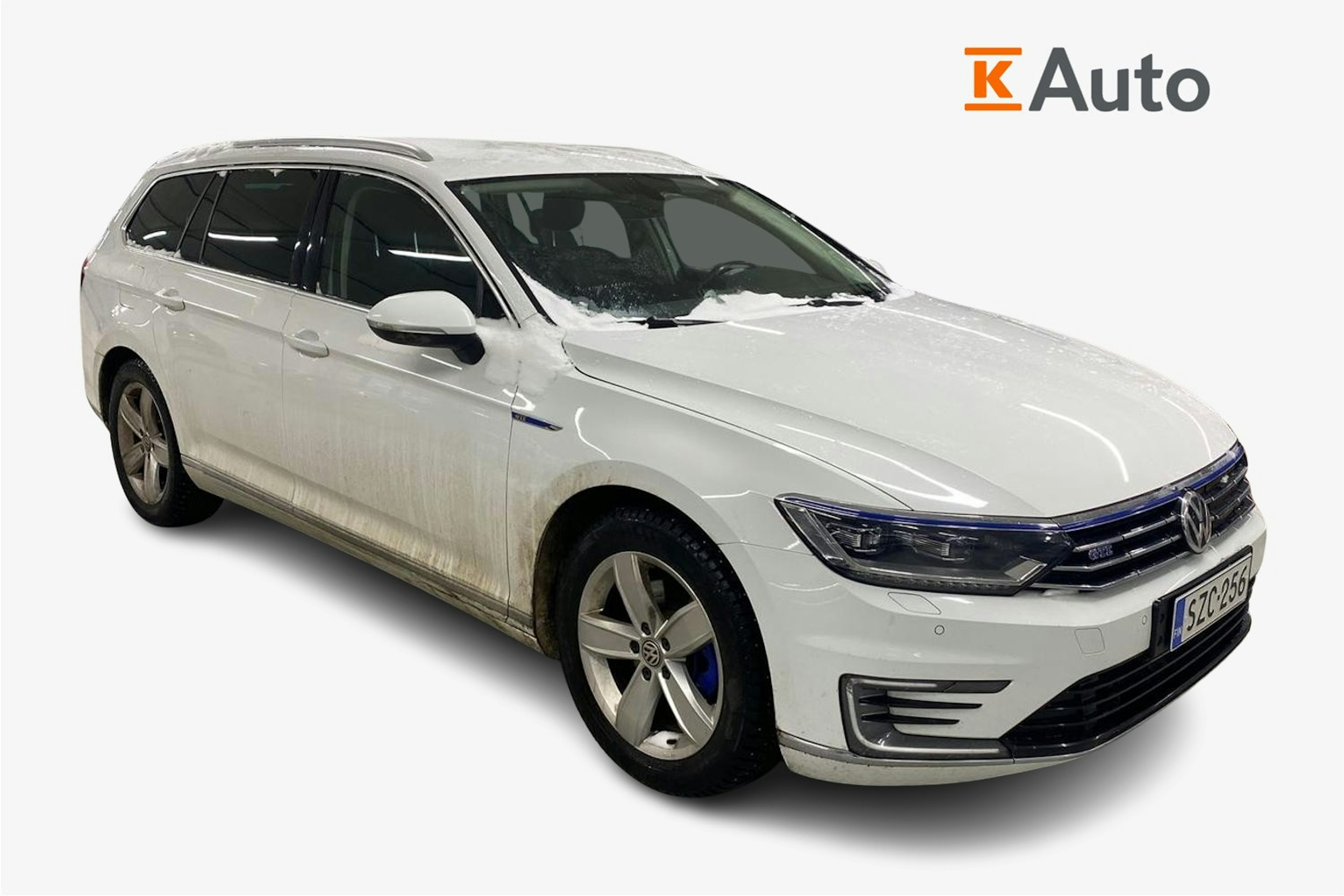 Valkoinen Volkswagen PASSAT 2017 kuva 1.