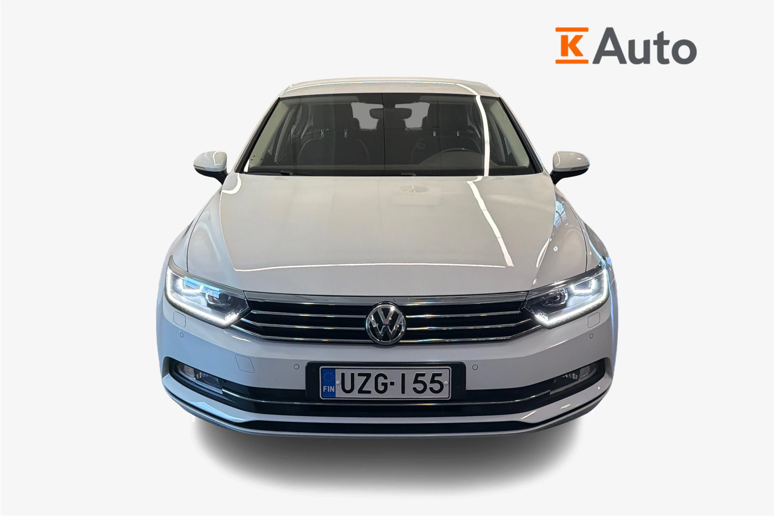 valkoinen Volkswagen Passat 2017 kuva 5.