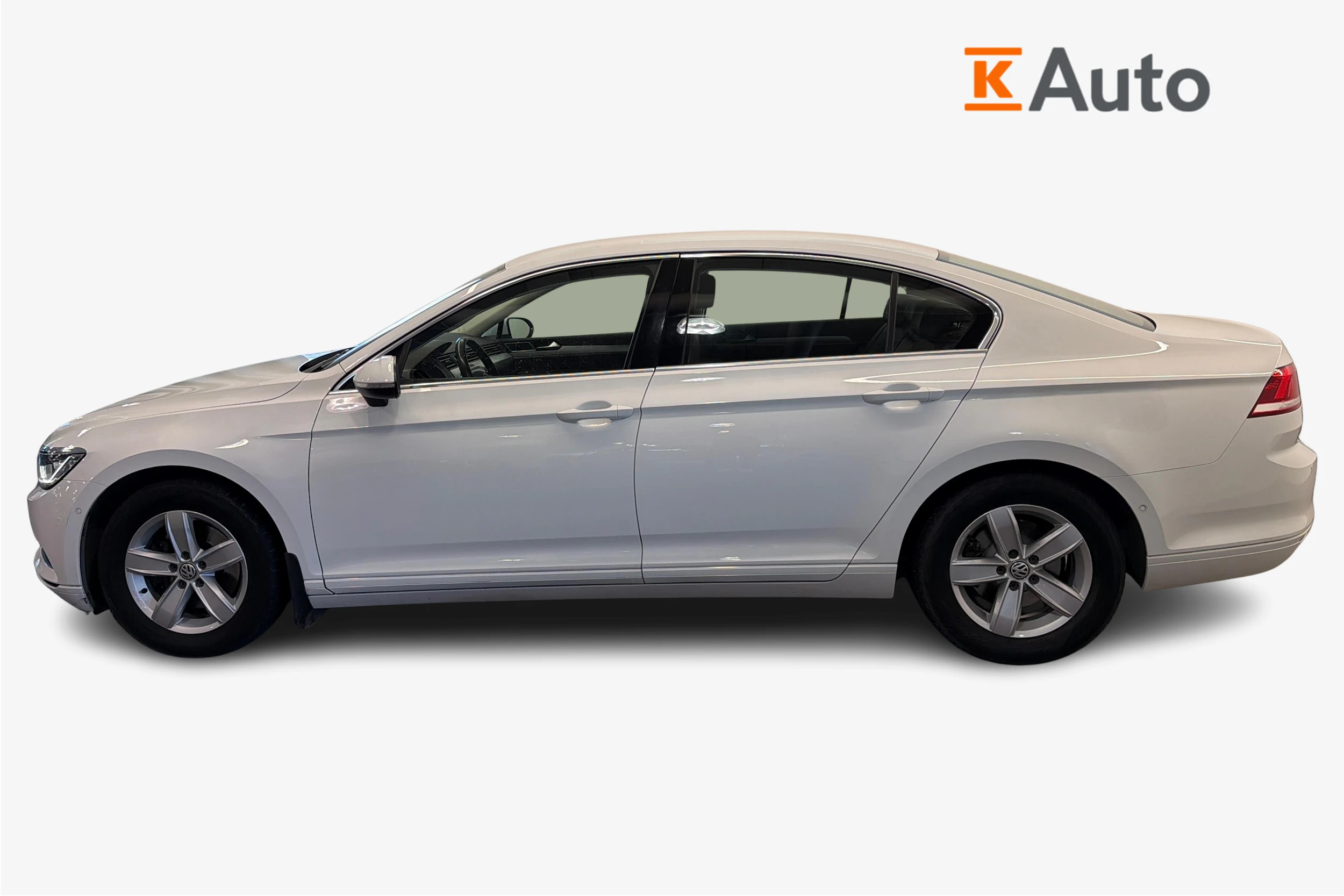 valkoinen Volkswagen Passat 2017 kuva 7.