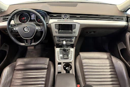 valkoinen Volkswagen Passat 2017 kuva 9.