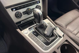 valkoinen Volkswagen Passat 2017 kuva 17.