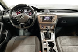 Harmaa Volkswagen PASSAT 2017 kuva 9.