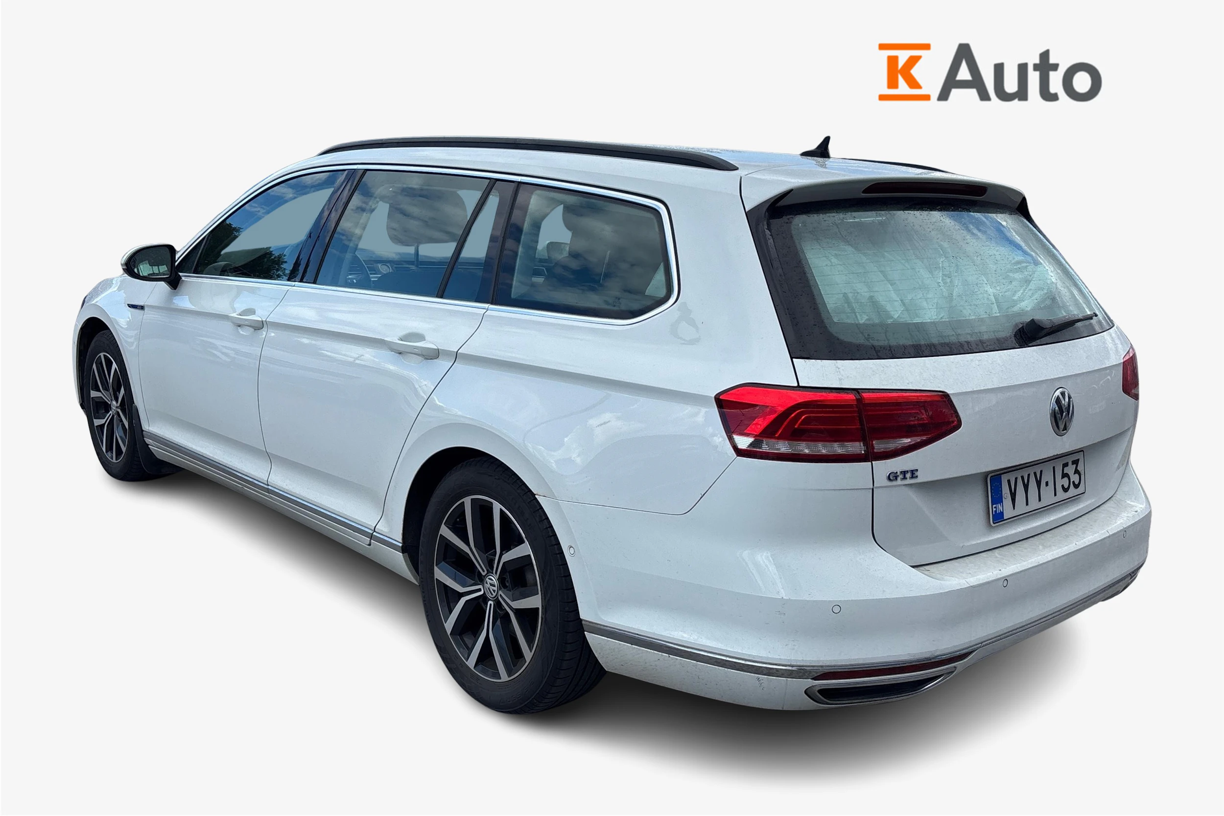 valkoinen Volkswagen Passat 2017 kuva 2.