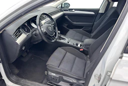 valkoinen Volkswagen Passat 2017 kuva 3.