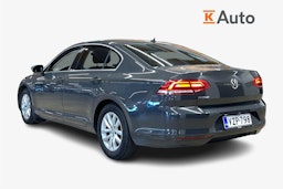 harmaa Volkswagen Passat 2017 kuva 2.