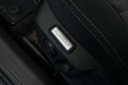 harmaa Volkswagen Passat 2017 kuva 18.